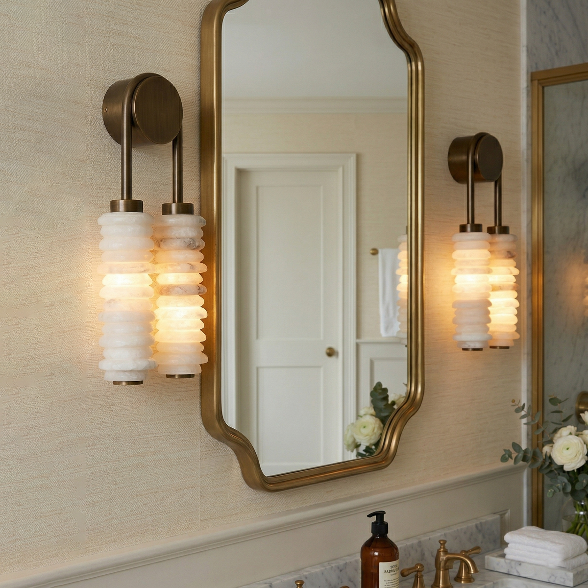 Ludovico Alabaster Wall Lamp