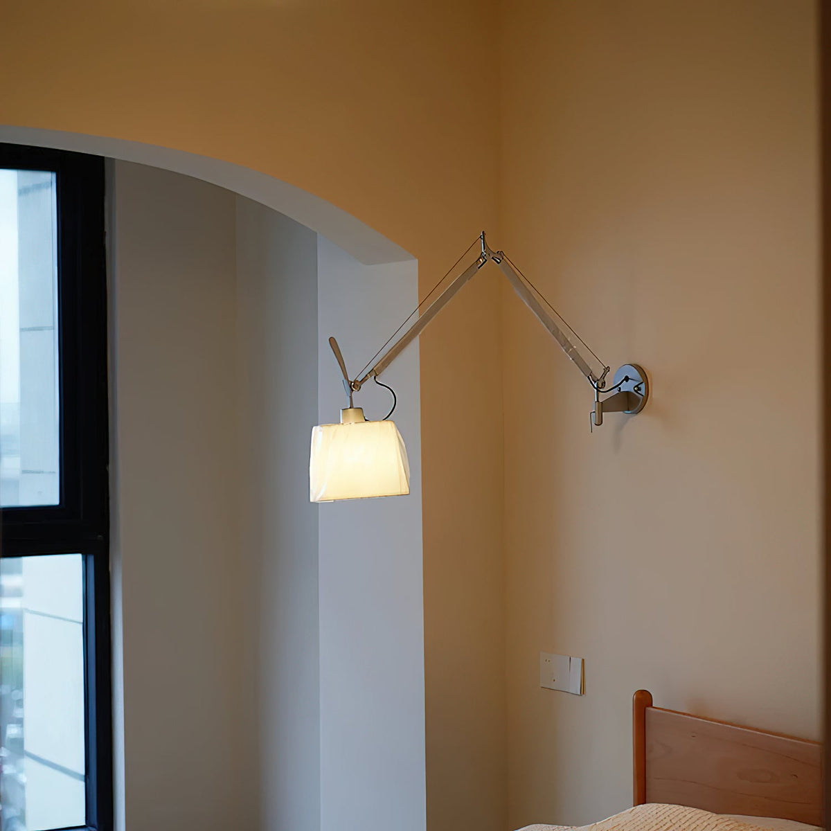 Termoli Plug-in Swing-Arm Wall Lamp