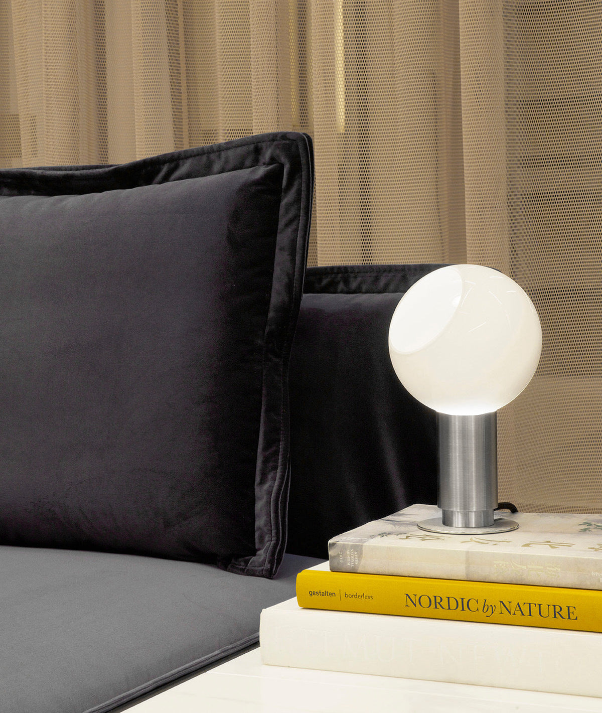 Teramo Sphere Wall Lamp