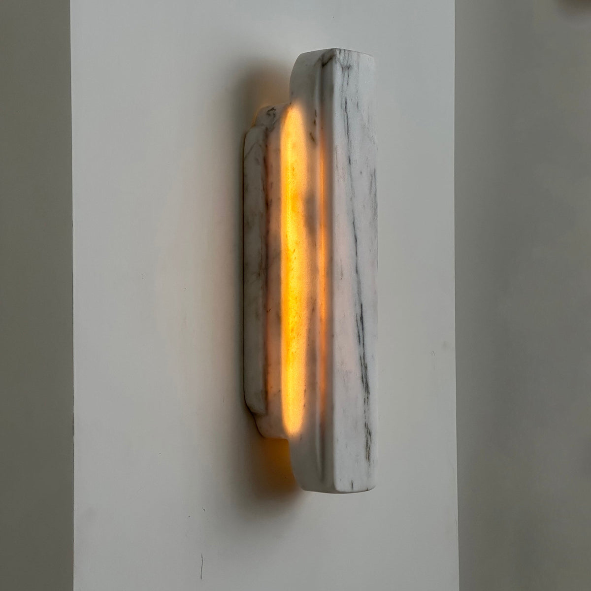 Petrone Onyx Wall Lamp