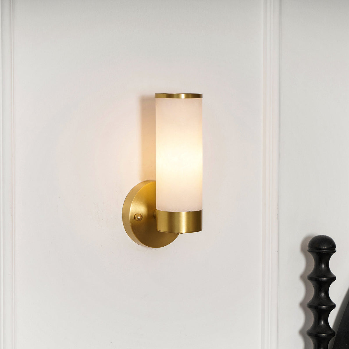 Fannetto Alabaster Wall Lamp