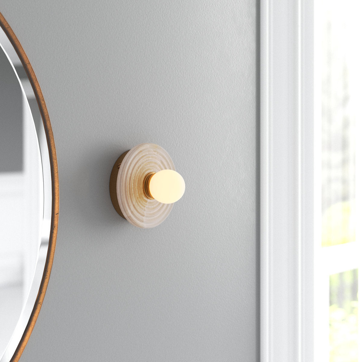 Pannone Alabaster Wall Lamp