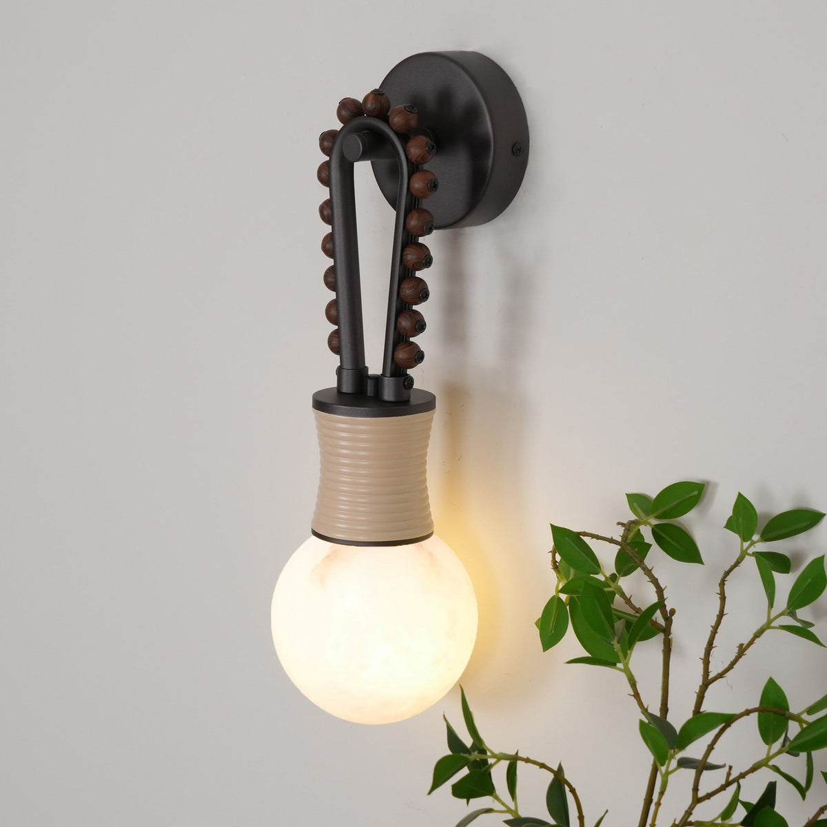 Larice Alabaster Wall Lamp