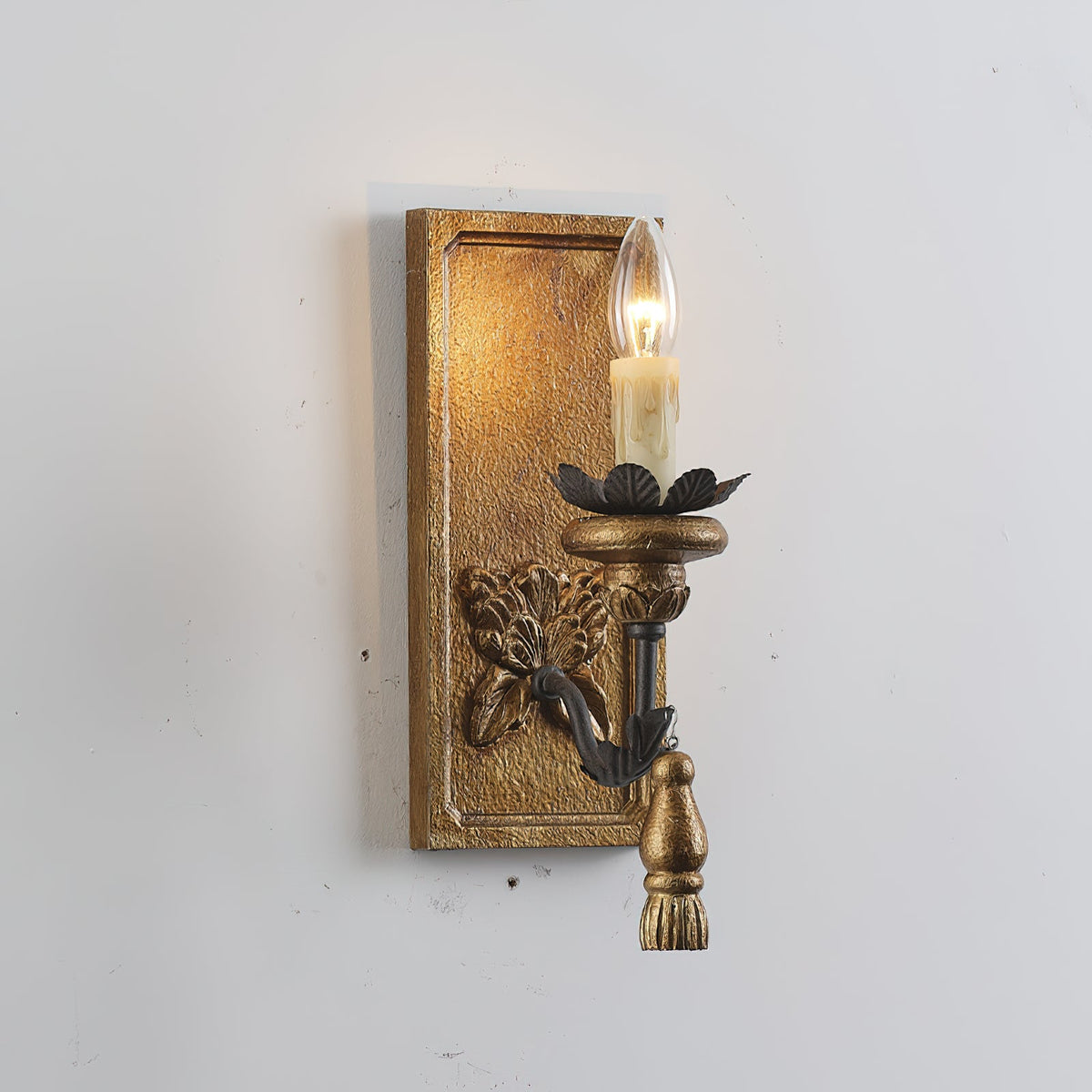 Fabrora Wall Lamp