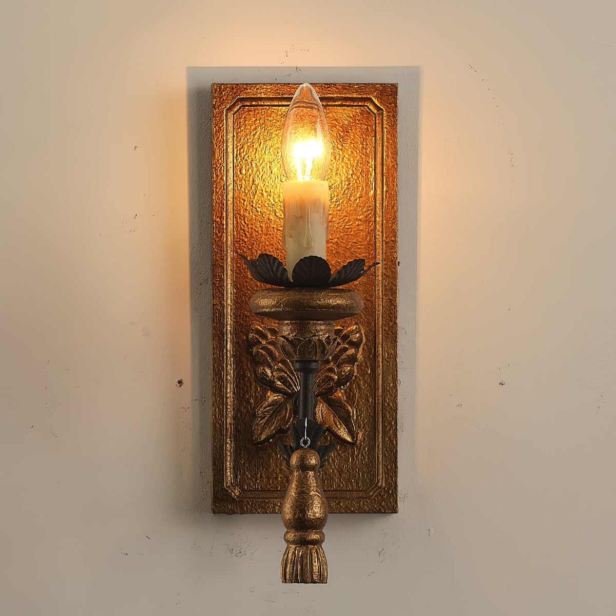 Fabrora Wall Lamp