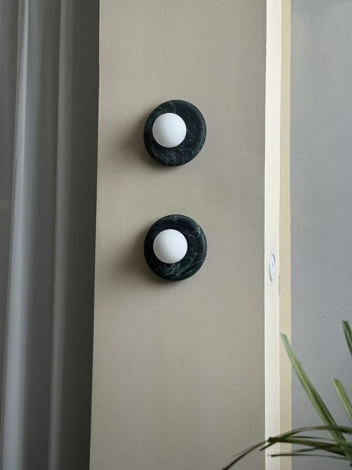 Gelso Dark Green Marble Sconce