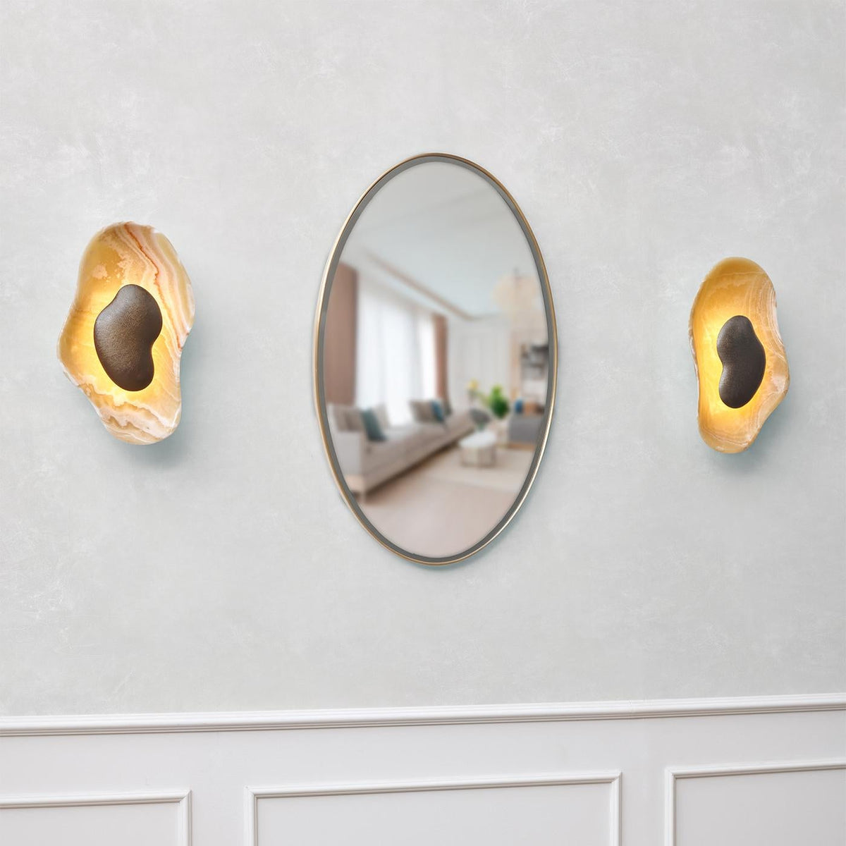 Fiammana Hammered Onyx Sconce