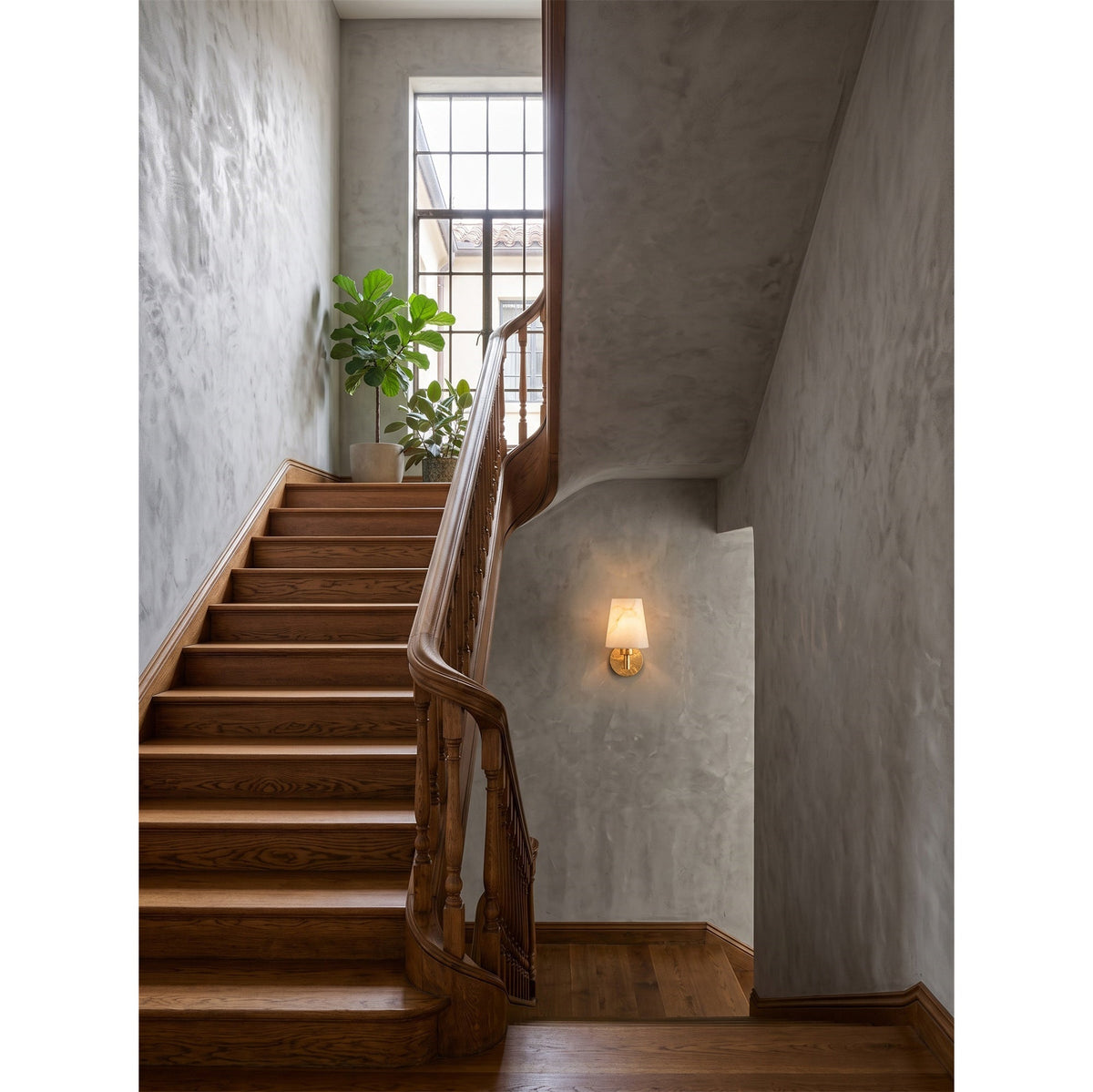 Bussana Short Alabaster Wall Sconce