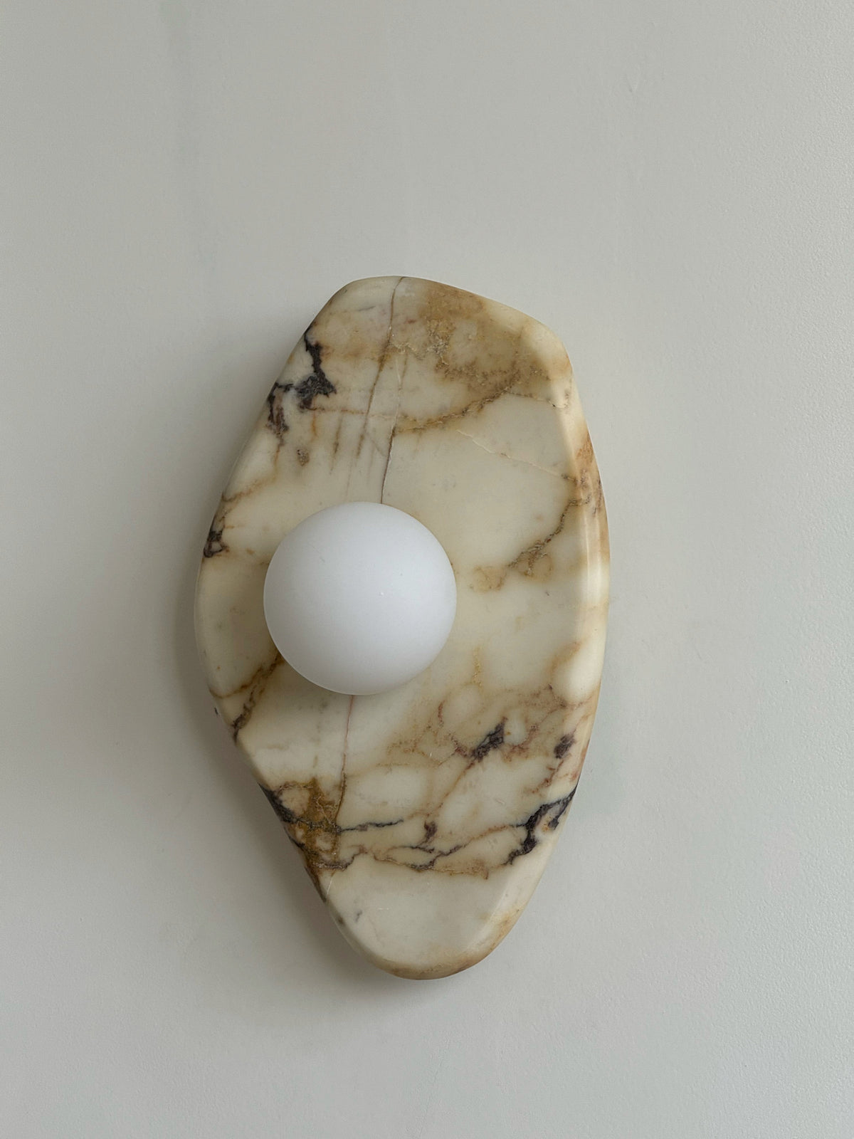 Ravlora Marble Textured Wall Lamp