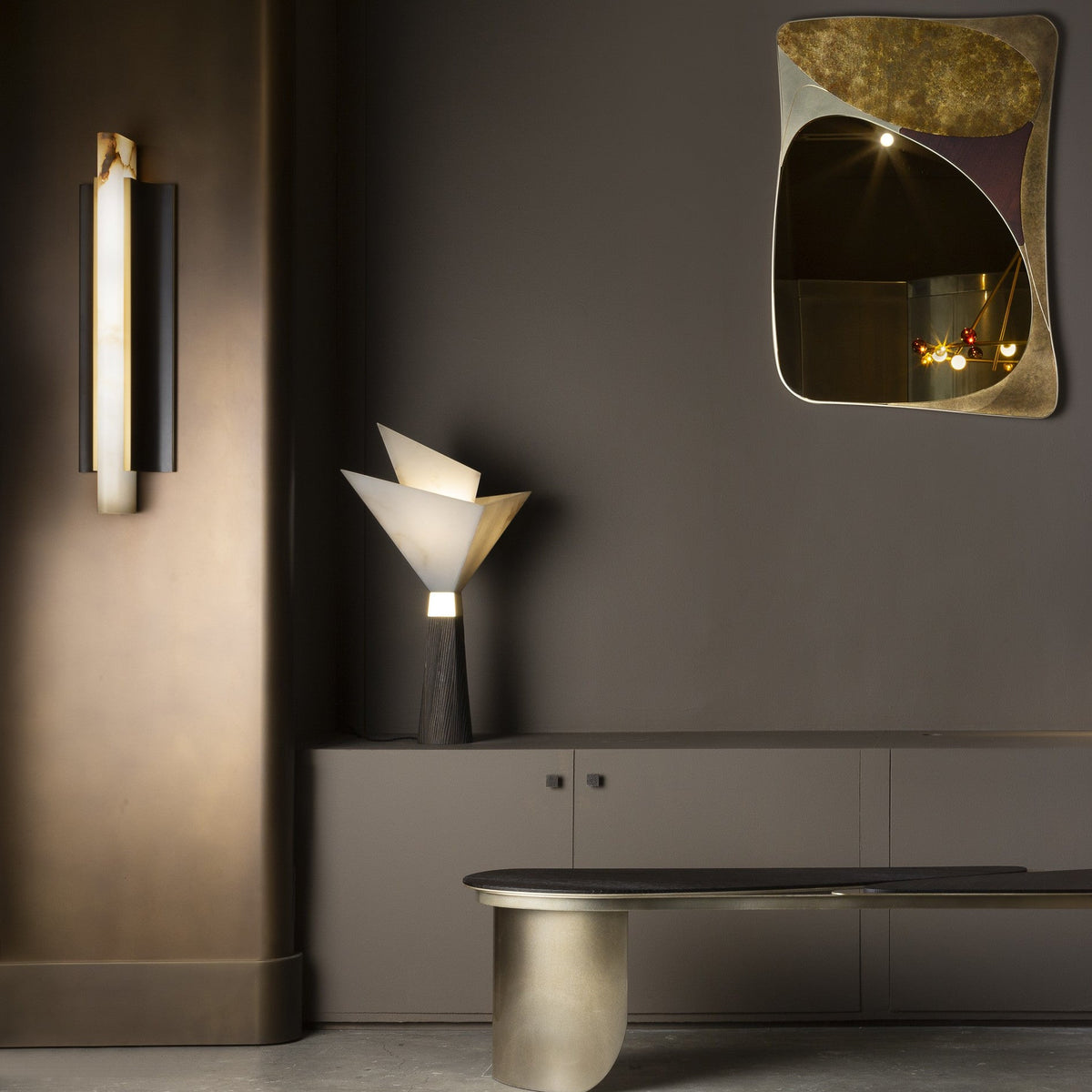 Gennone Alabaster Wall Lamp