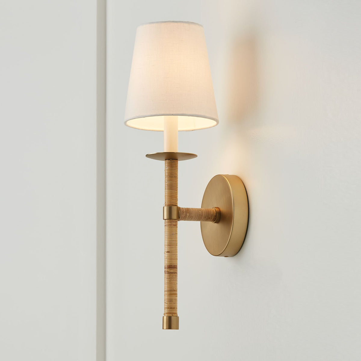 Giosue Wall Lamp